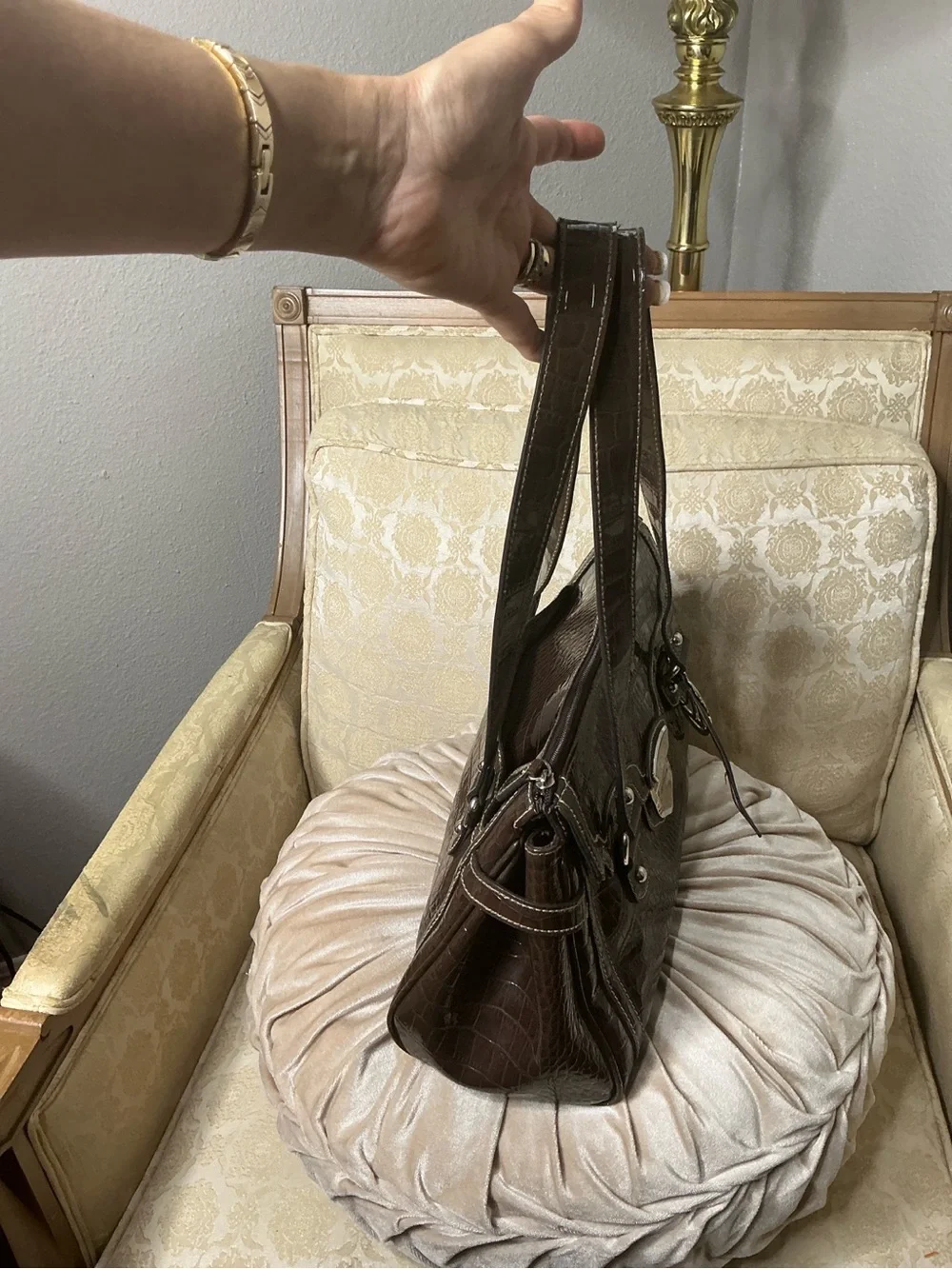 Liz Claiborne Dark Chocolate Brown Croc-Embossed Patent Shoulder Bag Y2K,mcbling